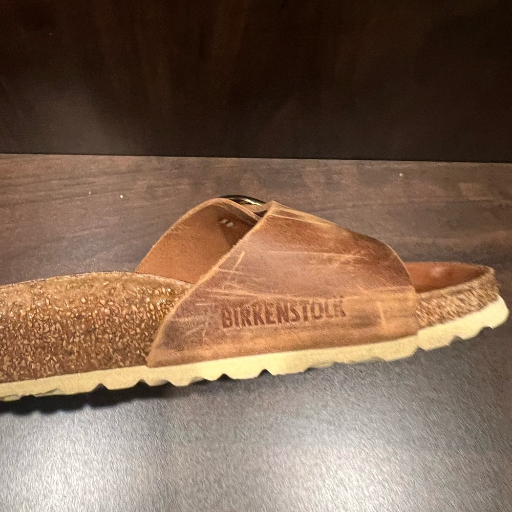 Birkenstock Brown Sandals with Gold Buckle - Picture 5 of 6